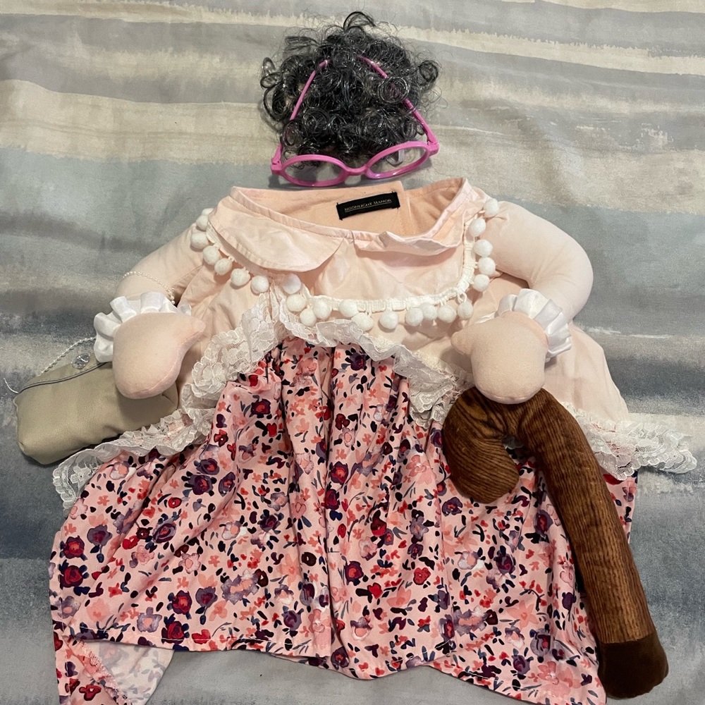 Old Lady Pet Costume Size Large